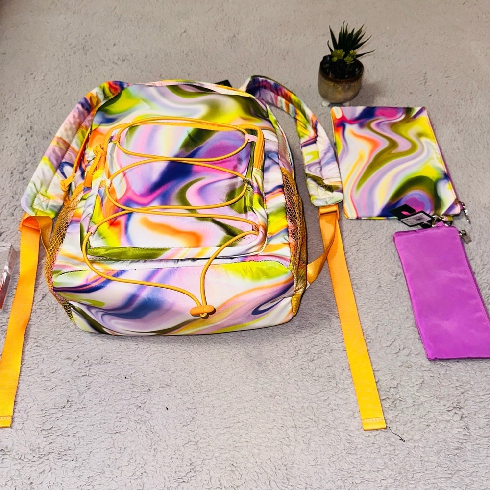 Tie dye backpack and pencil pouch - Picture 6 of 17